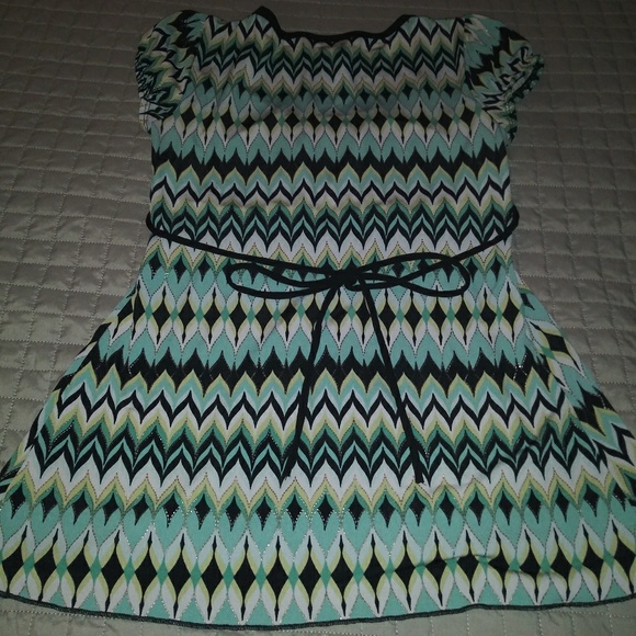 Short sleeve top - Picture 3 of 3